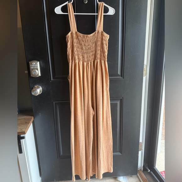 Tan Smocked Wide Leg Jumpsuit Size Medium - Picture 10 of 11